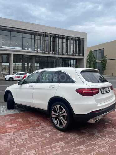 Mercedes GLC 250 4MATIC 2017, 98,500 km - 2.0 l - Bakı