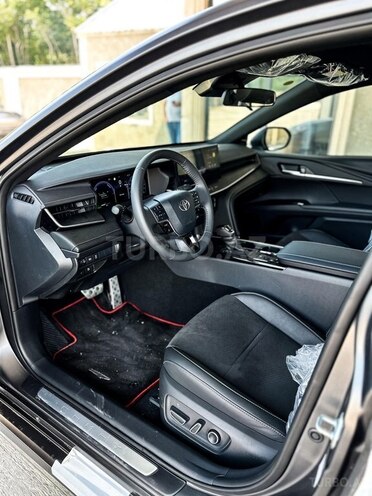 Toyota Camry-7