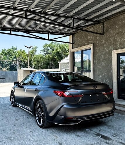 Toyota Camry-8