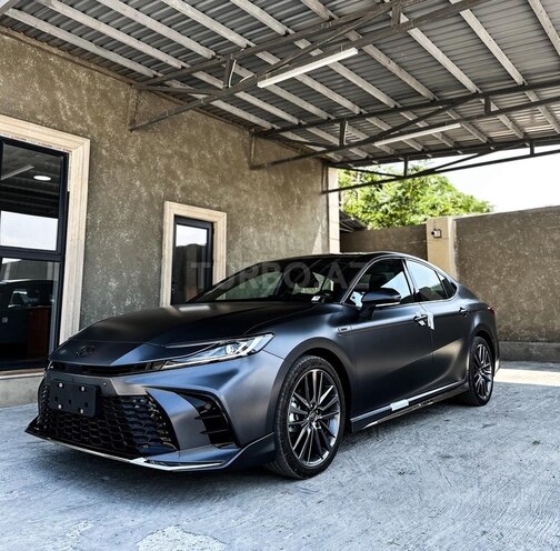 Toyota Camry-5