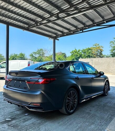 Toyota Camry-11