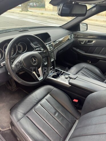 Mercedes E 220-9