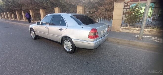 Mercedes C 180 1995, 300,000 km - 1.8 l - Bakı