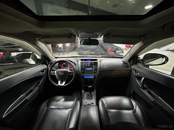Geely Emgrand X7-3