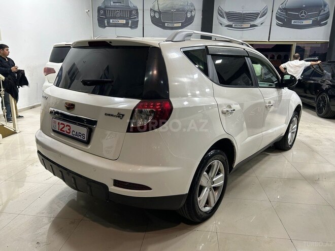 Geely Emgrand X7-8