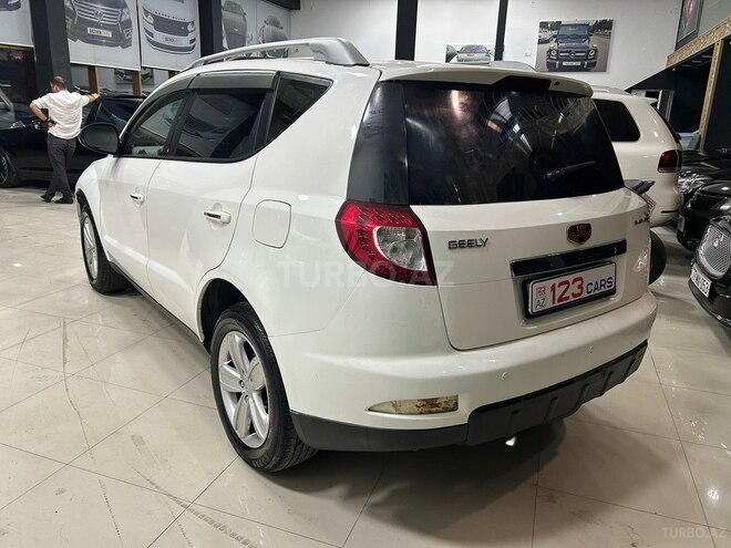 Geely Emgrand X7-12