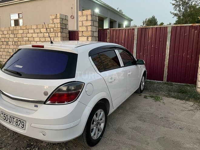 Opel Astra 2009, 288,000 km - 1.4 l - Füzuli