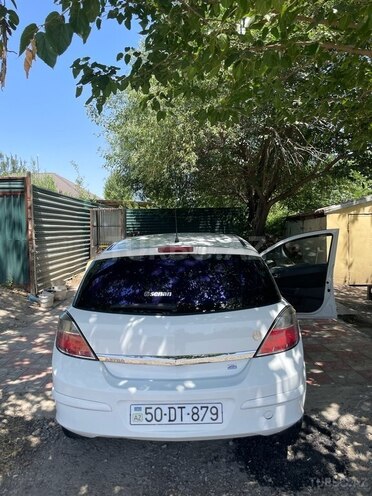 Opel Astra 2009, 288,000 km - 1.4 l - Füzuli
