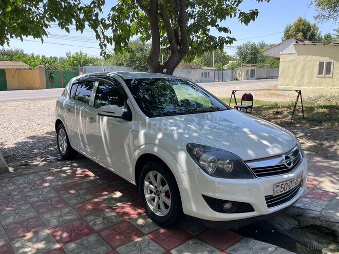 Opel Astra 2009, 288,000 km - 1.4 l - Füzuli