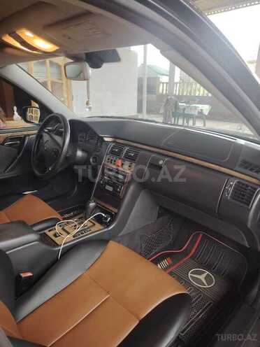 Mercedes E 220 d 1999, 122,220 km - 2.2 л - Göyçay