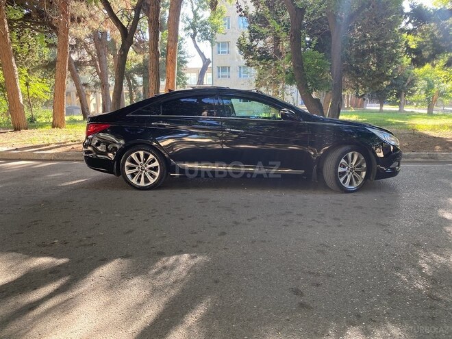Hyundai Sonata-6