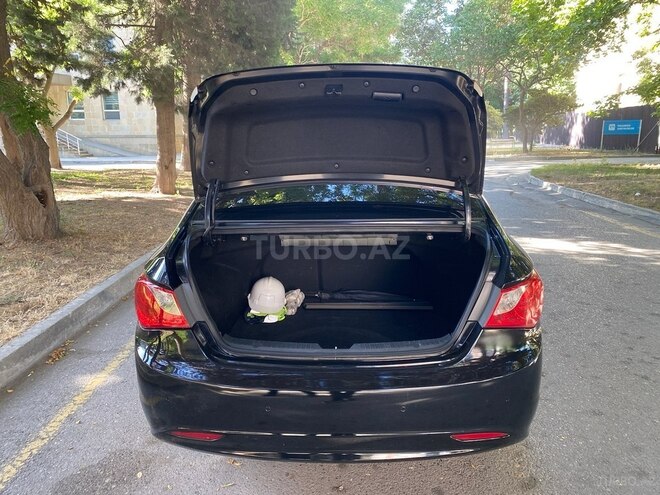 Hyundai Sonata-10