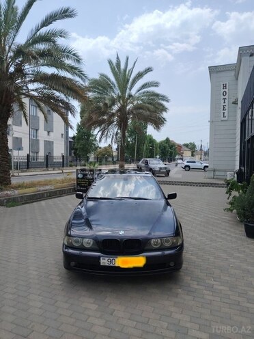 BMW 528 1999, 298,000 km - 2.8 l - Astara