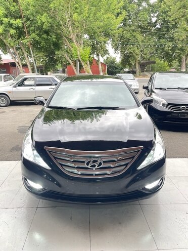 Hyundai Sonata-2