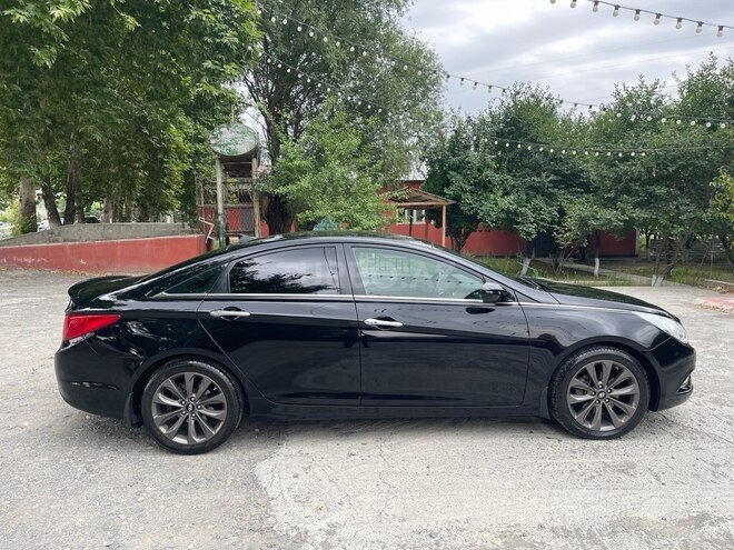 Hyundai Sonata-6
