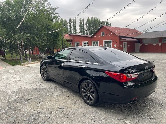 Hyundai Sonata-7