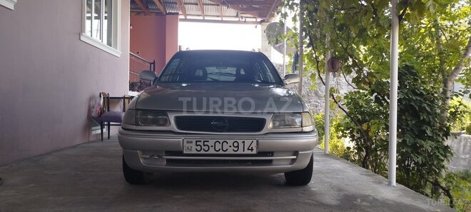Opel Astra 1995, 499,772 km - 1.6 l - Şəki
