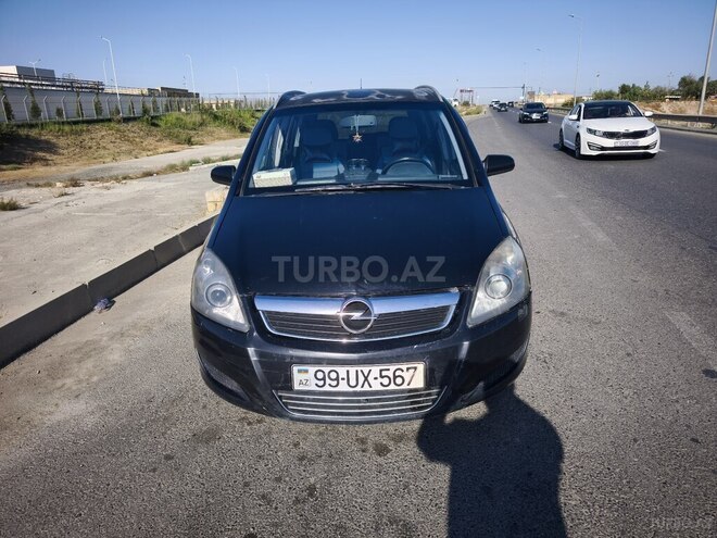 Opel Zafira-5