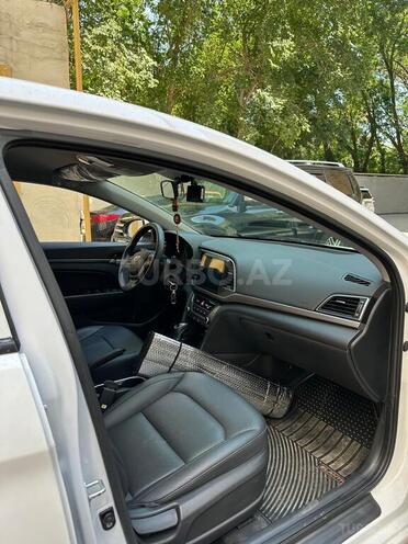 Hyundai Avante 2016, 101,000 km - 1.6 л - Bakı