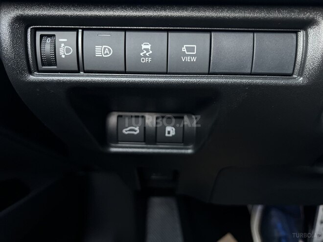 Toyota Camry-21