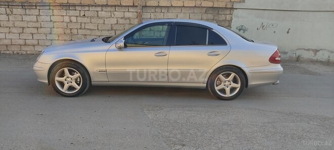Mercedes E 240 2002, 246,000 km - 2.6 l - Bakı