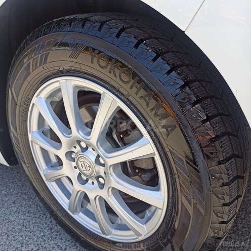 Toyota Prius 2019, 92,000 km - 1.8 l - Bakı