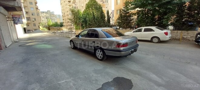 Opel Omega 1996, 298,000 km - 2.0 l - Bakı