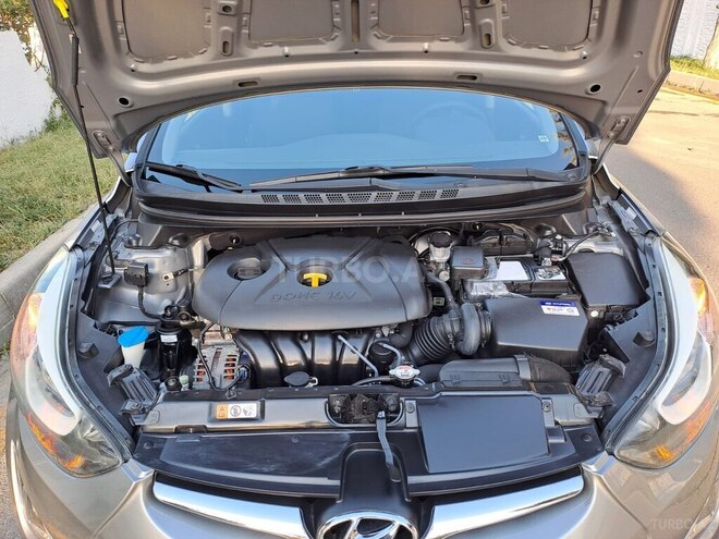 Hyundai Elantra 2015, 73,400 km - 1.8 л - Bakı