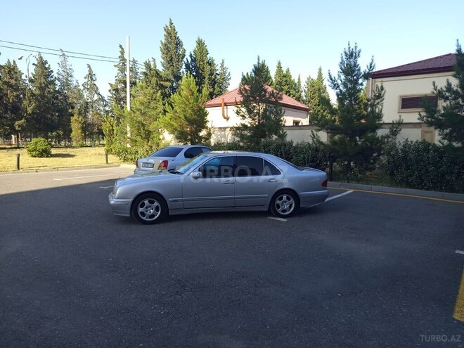 Mercedes E 240 2000, 365,211 km - 2.4 l - Şirvan