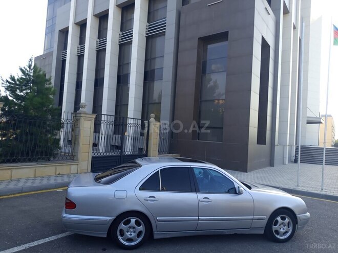 Mercedes E 240 2000, 365,211 km - 2.4 l - Şirvan