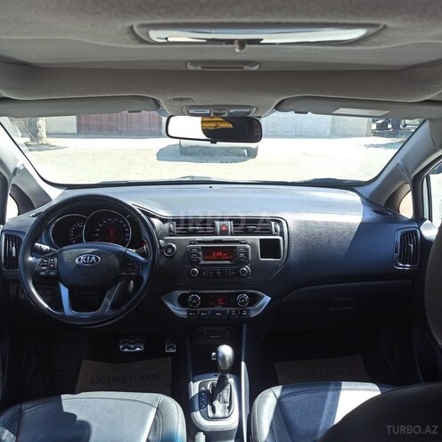 Kia Rio-3