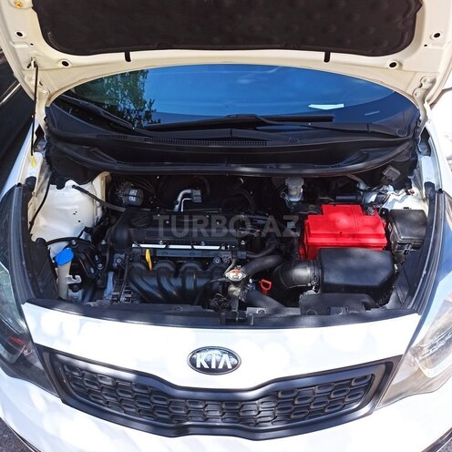 Kia Rio-10