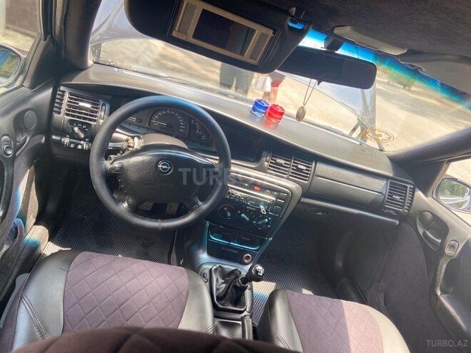 Opel Vectra 2000, 383,000 km - 1.6 l - Qazax