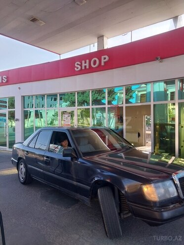Mercedes E 230 1989, 300,000 km - 2.3 л - Lənkəran