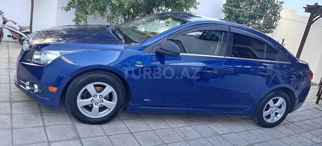 Chevrolet Cruze-13