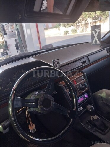 Mercedes E 230 1989, 300,000 km - 2.3 л - Lənkəran