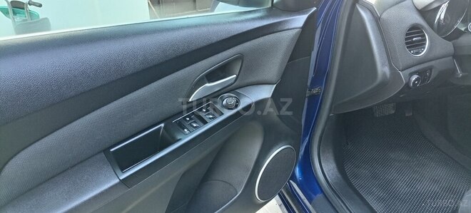 Chevrolet Cruze-14