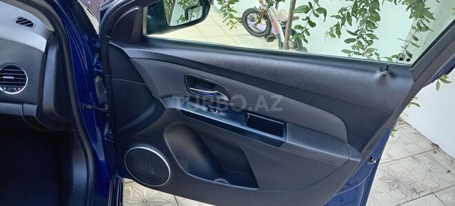 Chevrolet Cruze-8