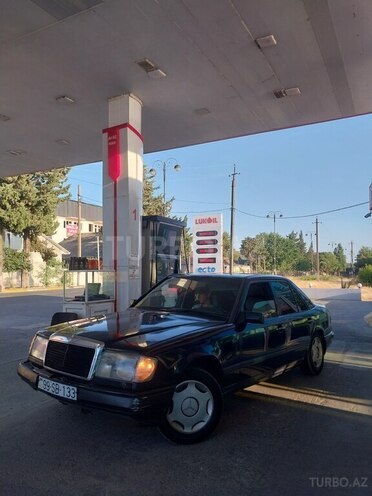 Mercedes E 230 1989, 300,000 km - 2.3 л - Lənkəran