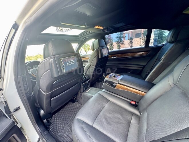 BMW 750 2010, 255,555 km - 4.4 l - Bakı