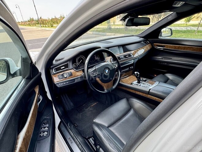 BMW 750 2010, 255,555 km - 4.4 l - Bakı