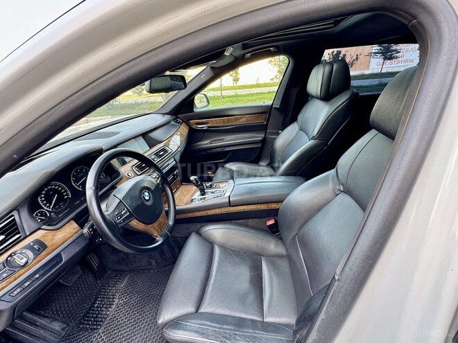 BMW 750 2010, 255,555 km - 4.4 l - Bakı