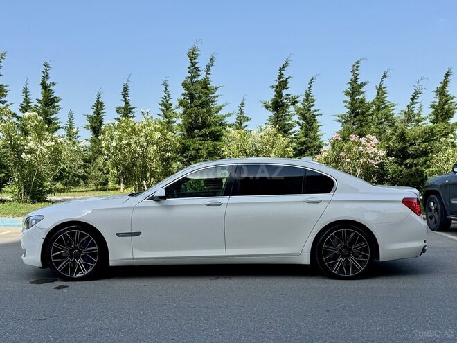 BMW 750 2010, 255,555 km - 4.4 l - Bakı