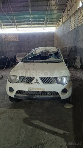 Mitsubishi L200 2008, 340,000 km - 2.5 l - Şirvan