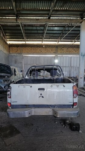 Mitsubishi L200 2008, 340,000 km - 2.5 l - Şirvan