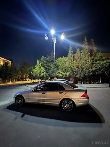 Mercedes C 200 2000, 400,000 km - 2.0 л - Sumqayıt
