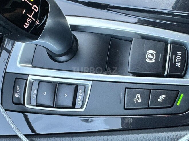 BMW 520 2015, 293,500 km - 2.0 l - Bakı