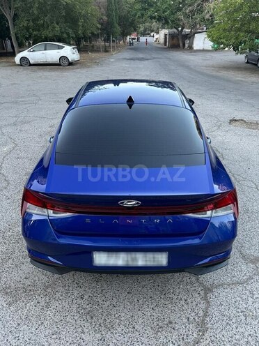 Hyundai Elantra 2022, 83,180 km - 2.0 л - Bakı