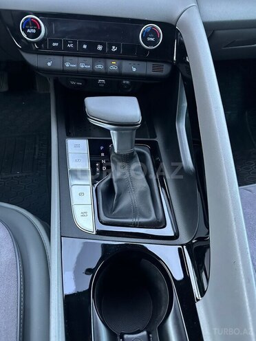 Hyundai Elantra 2022, 83,180 km - 2.0 л - Bakı
