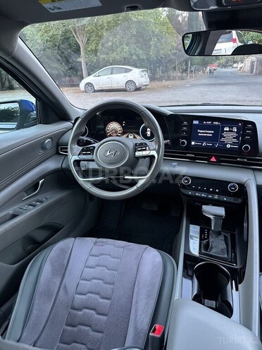 Hyundai Elantra 2022, 83,180 km - 2.0 л - Bakı